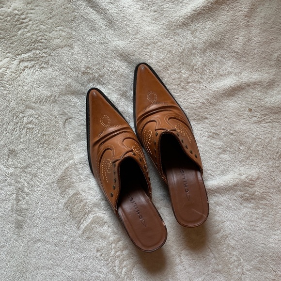 Chili’s Chunky Heel Mule - Picture 1 of 4